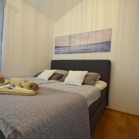 Villa Stella Malinska Kültér fotó